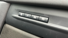 Land Rover Range Rover Evoque 2.0 D200 Dynamic SE 5dr Auto Diesel Hatchback